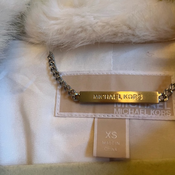 Michael Kors White Faux Fur Coat - Picture 2 of 5